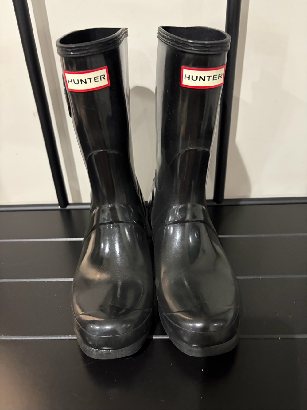 Hunter Women’s Original Short Gloss Rain Boots - Size 9